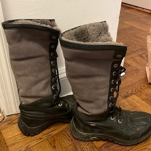 Tall ugg snow boots, worn a handful of times